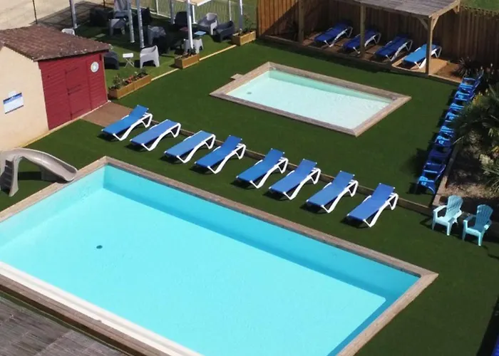 Mobil Confortable Avec Terrasse Pres De - Api-1-52-425