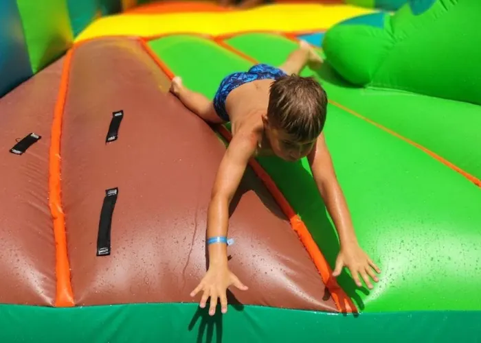 Mobil Confortable Avec Terrasse Pres De - Api-1-52-425 * Limeuil